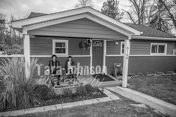 Ben & Natalie Palmer - BW - TJP (6 of 7)