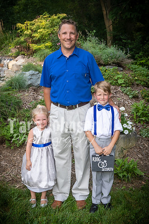 Brendan and Alexa - Family - TJP (28 of 32)