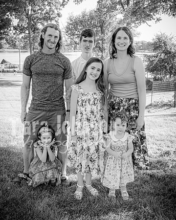Ellis Family @ Hammond Lake - BW - TJP (15 of 52)