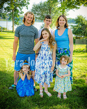 Ellis Family @ Hammond Lake - Color - TJP (16 of 52)