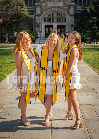 [tht] W24 Senior Grad Photos-92