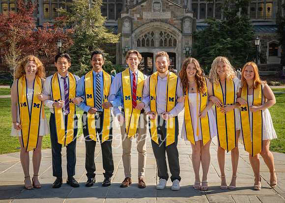 [tht] W24 Senior Grad Photos-50