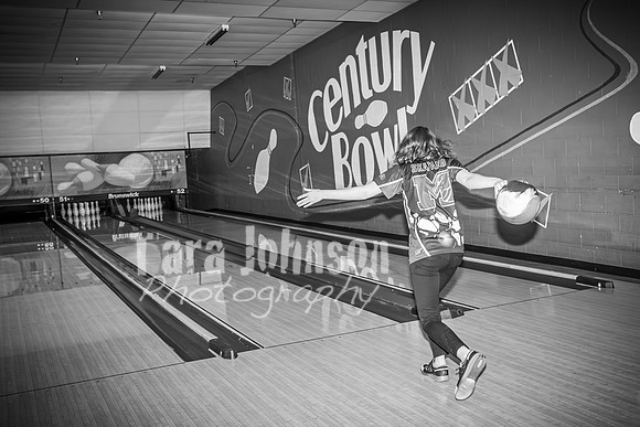 Mia Skavang - Bowling - BW - TJP (1 of 30)