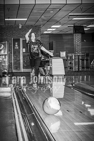 Mia Skavang - Bowling - BW - TJP (6 of 30)