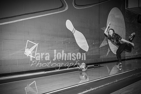 Mia Skavang - Bowling - BW - TJP (10 of 30)