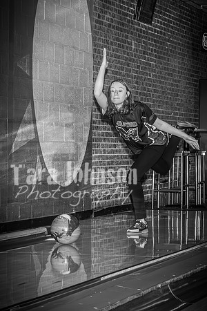Mia Skavang - Bowling - BW - TJP (18 of 30)