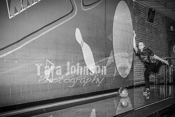 Mia Skavang - Bowling - BW - TJP (19 of 30)
