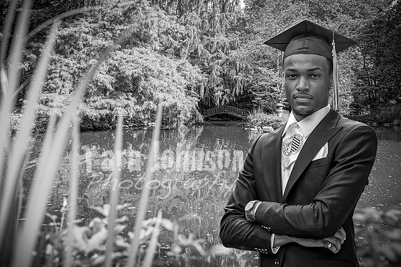 Gerrard McCoy @ Cranbrook Gardens - BW - TJP (54 of 127)
