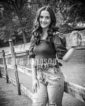 Stella Theaker - BW - TJP (19 of 105)