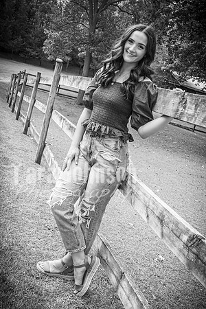 Stella Theaker - BW - TJP (20 of 105)
