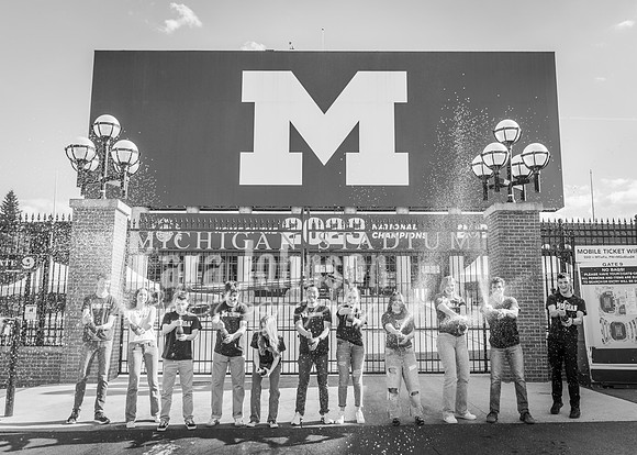 New Life Grad Photos W25 B&W (95 of 166)