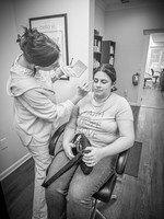 Eric & Elyse - Wedding Prep - BW (submitted) (14 of 17)