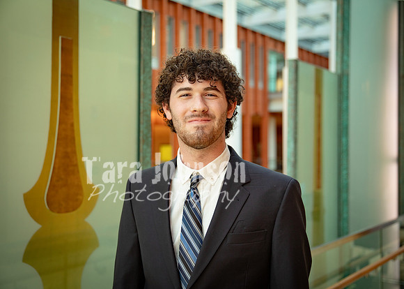 [THT] Headshots F23 - Matthew-6