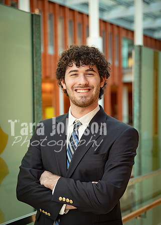 [THT] Headshots F23 - Matthew-15