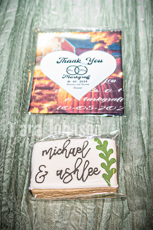 Michael & Ashlee McGrath - Venue - TJP (36 of 57)