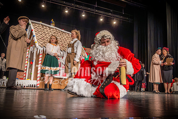 23 LHS Theatre - 34th - R1 (4 of 774)