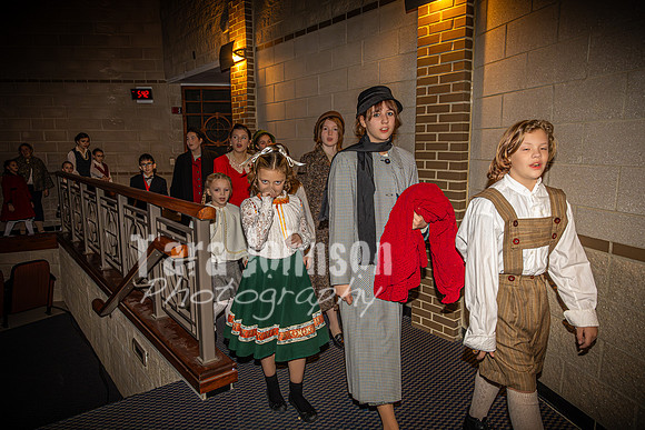 23 LHS Theatre - 34th - R1 (38 of 774)