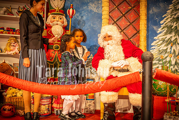 23 LHS Theatre - 34th - R1 (48 of 774)