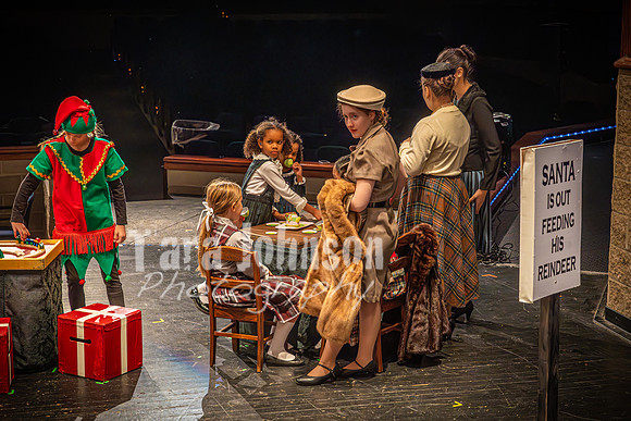23 LHS Theatre - 34th - R1 (67 of 774)