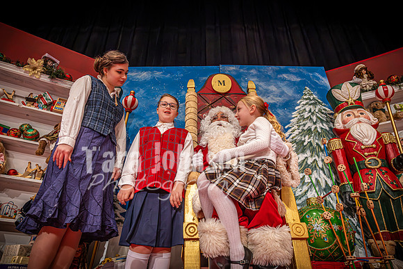 23 LHS Theatre - 34th - R1 (68 of 774)