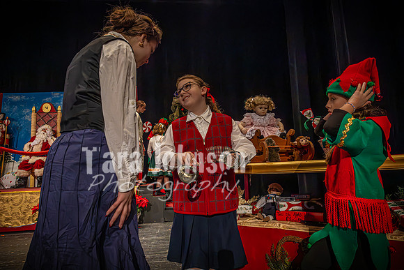23 LHS Theatre - 34th - R1 (76 of 774)
