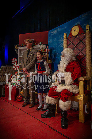 23 LHS Theatre - 34th - R1 (77 of 774)