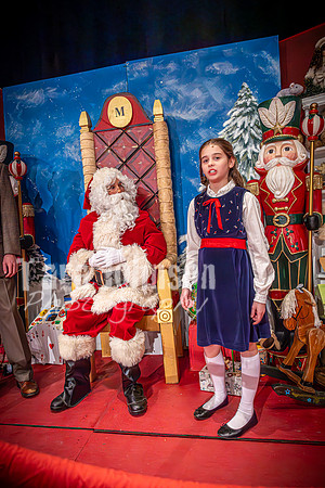 23 LHS Theatre - 34th - R1 (78 of 774)