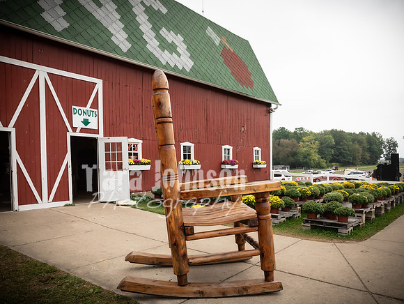 Long's Family Orchard, Farm & Cider Mill - TJP (11 of 50)