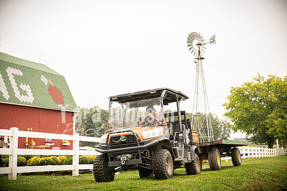 Long's Family Orchard, Farm & Cider Mill - TJP (30 of 50)