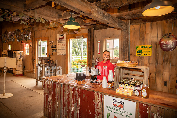 Long's Family Orchard, Farm & Cider Mill - TJP (36 of 50)