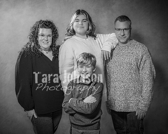 Gritzinger Family - BW - TJP (6 of 12)