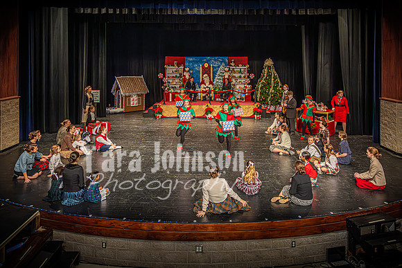 23 LHS Theatre - Elf Theatre - TJP (5 of 131)