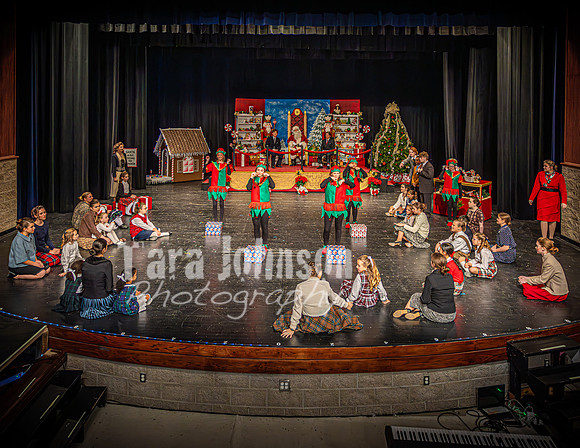 23 LHS Theatre - Elf Theatre - TJP (6 of 131)