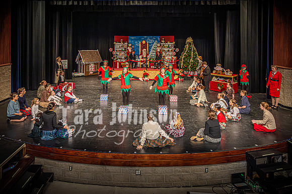 23 LHS Theatre - Elf Theatre - TJP (14 of 131)