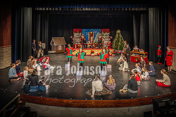 23 LHS Theatre - Elf Theatre - TJP (25 of 131)