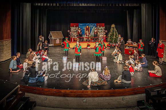 23 LHS Theatre - Elf Theatre - TJP (34 of 131)