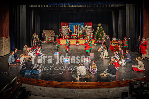 23 LHS Theatre - Elf Theatre - TJP (35 of 131)