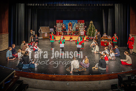 23 LHS Theatre - Elf Theatre - TJP (39 of 131)