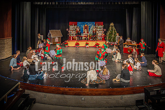23 LHS Theatre - Elf Theatre - TJP (62 of 131)