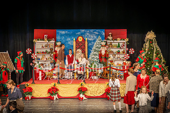 23 LHS Theatre - Dress Rehearsal - TJP (116 of 604)