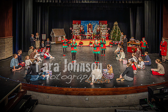 23 LHS Theatre - Elf Theatre - TJP (72 of 131)