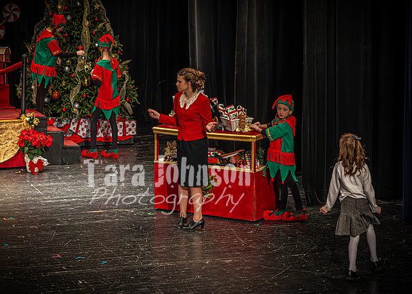 23 LHS Theatre - Dress Rehearsal - TJP (122 of 604)