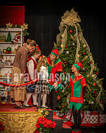 23 LHS Theatre - Dress Rehearsal - TJP (124 of 604)