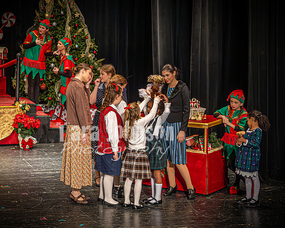 23 LHS Theatre - Dress Rehearsal - TJP (125 of 604)