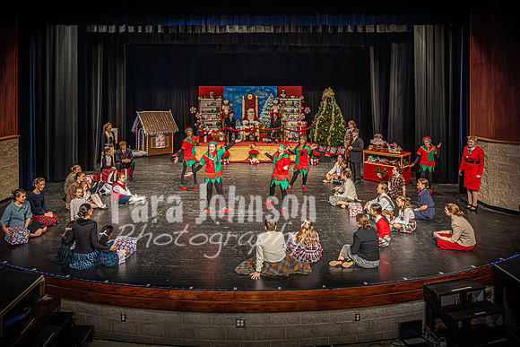 23 LHS Theatre - Elf Theatre - TJP (84 of 131)