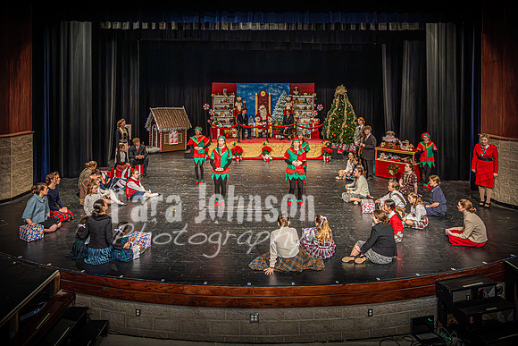23 LHS Theatre - Elf Theatre - TJP (88 of 131)