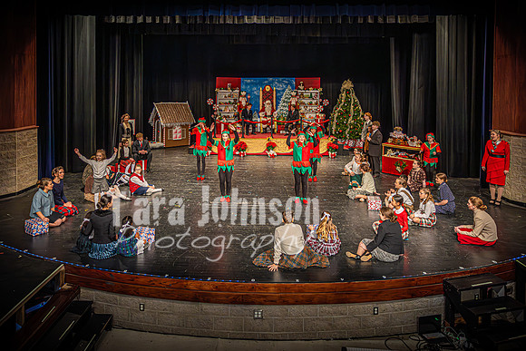 23 LHS Theatre - Elf Theatre - TJP (92 of 131)