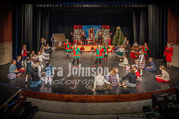 23 LHS Theatre - Elf Theatre - TJP (98 of 131)