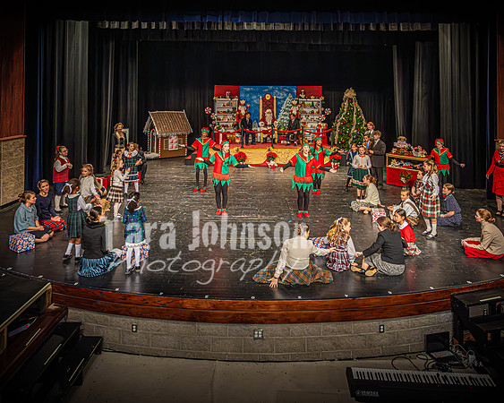 23 LHS Theatre - Elf Theatre - TJP (99 of 131)