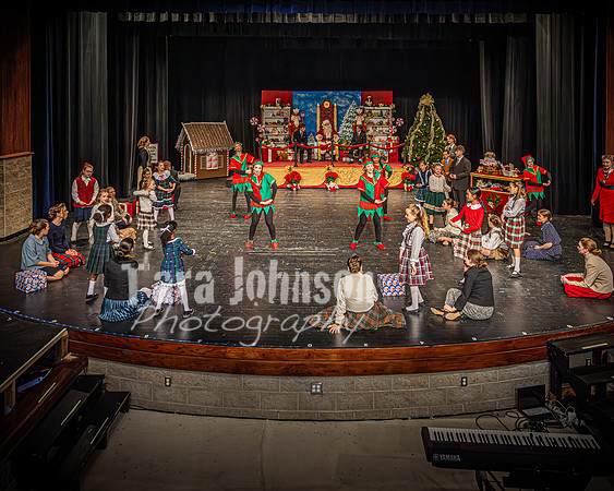 23 LHS Theatre - Elf Theatre - TJP (103 of 131)